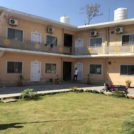 Hotel Islamabad Crown راوالبيندي المظهر الخارجي الصورة